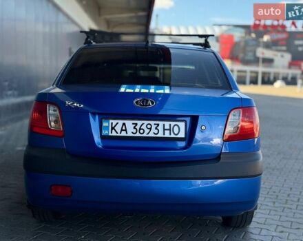 Синий Киа Рио, объемом двигателя 1.4 л и пробегом 279 тыс. км за 3300 $, фото 3 на Automoto.ua