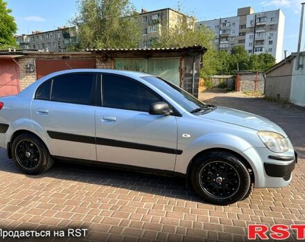 Синій Кіа Ріо, об'ємом двигуна 1.4 л та пробігом 261 тис. км за 4899 $, фото 3 на Automoto.ua