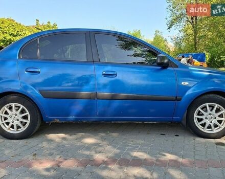 Синій Кіа Ріо, об'ємом двигуна 1.3 л та пробігом 190 тис. км за 2900 $, фото 4 на Automoto.ua