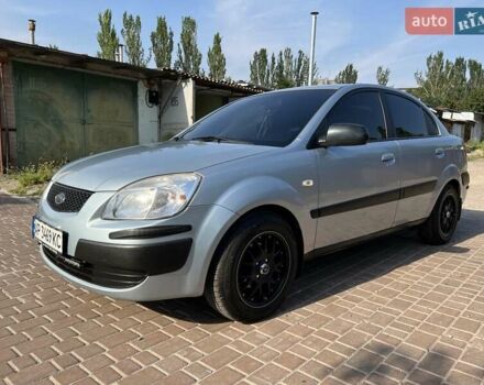 Синій Кіа Ріо, об'ємом двигуна 1.4 л та пробігом 262 тис. км за 4899 $, фото 3 на Automoto.ua