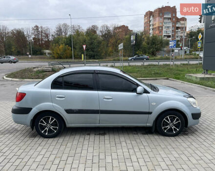 Синий Киа Рио, объемом двигателя 1.4 л и пробегом 176 тыс. км за 4600 $, фото 3 на Automoto.ua