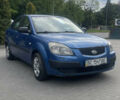 Синий Киа Рио, объемом двигателя 1.4 л и пробегом 495 тыс. км за 3300 $, фото 1 на Automoto.ua