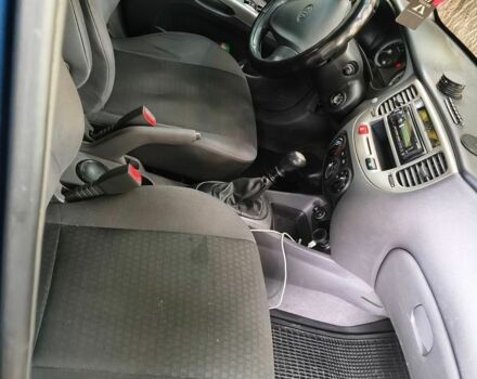 Синий Киа Рио, объемом двигателя 1.4 л и пробегом 200 тыс. км за 3000 $, фото 10 на Automoto.ua