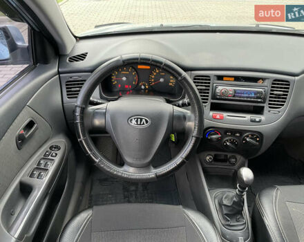 Синий Киа Рио, объемом двигателя 1.4 л и пробегом 176 тыс. км за 4600 $, фото 18 на Automoto.ua