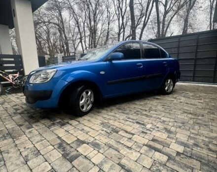 Синий Киа Рио, объемом двигателя 1.4 л и пробегом 257 тыс. км за 4100 $, фото 2 на Automoto.ua