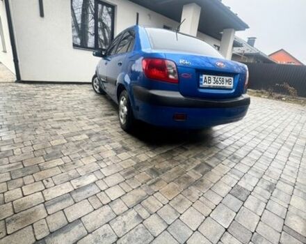 Синий Киа Рио, объемом двигателя 1.4 л и пробегом 257 тыс. км за 4100 $, фото 3 на Automoto.ua