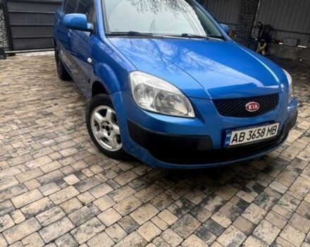 Синий Киа Рио, объемом двигателя 1.4 л и пробегом 257 тыс. км за 4100 $, фото 1 на Automoto.ua