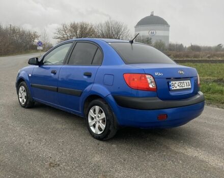 Синій Кіа Ріо, об'ємом двигуна 1.4 л та пробігом 176 тис. км за 3900 $, фото 5 на Automoto.ua
