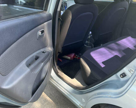 Синій Кіа Ріо, об'ємом двигуна 1.4 л та пробігом 200 тис. км за 4700 $, фото 4 на Automoto.ua