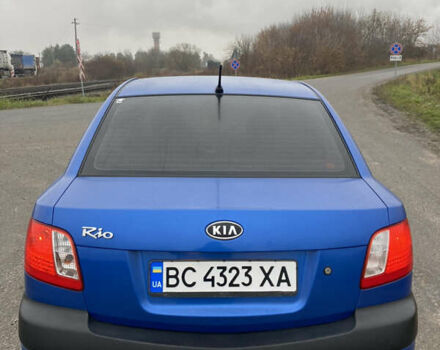 Синий Киа Рио, объемом двигателя 1.4 л и пробегом 177 тыс. км за 3800 $, фото 5 на Automoto.ua