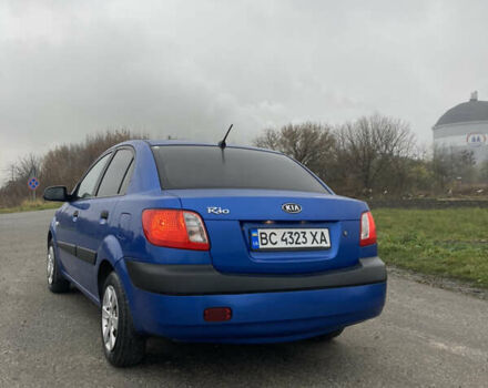 Синий Киа Рио, объемом двигателя 1.4 л и пробегом 177 тыс. км за 3800 $, фото 3 на Automoto.ua