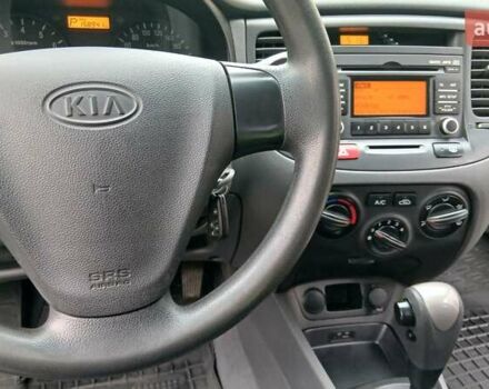 Синий Киа Рио, объемом двигателя 1.4 л и пробегом 159 тыс. км за 5700 $, фото 9 на Automoto.ua