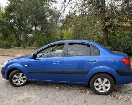 Синий Киа Рио, объемом двигателя 1.4 л и пробегом 172 тыс. км за 4318 $, фото 4 на Automoto.ua