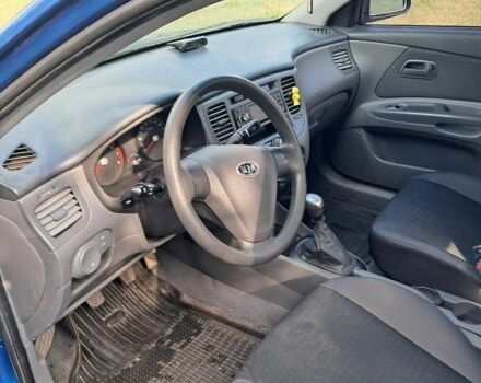 Синий Киа Рио, объемом двигателя 1.4 л и пробегом 94 тыс. км за 5300 $, фото 8 на Automoto.ua