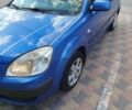 Синий Киа Рио, объемом двигателя 1.4 л и пробегом 279 тыс. км за 5000 $, фото 2 на Automoto.ua