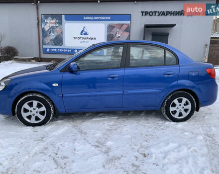 Синій Кіа Ріо, об'ємом двигуна 1.4 л та пробігом 57 тис. км за 6750 $, фото 3 на Automoto.ua