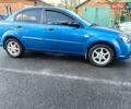 Синий Киа Рио, объемом двигателя 1.4 л и пробегом 308 тыс. км за 4500 $, фото 3 на Automoto.ua