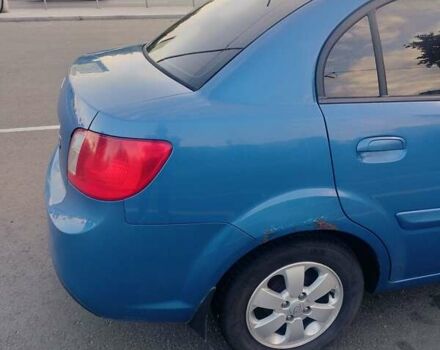 Синій Кіа Ріо, об'ємом двигуна 1.4 л та пробігом 317 тис. км за 4600 $, фото 3 на Automoto.ua
