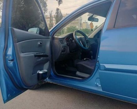 Синій Кіа Ріо, об'ємом двигуна 1.4 л та пробігом 317 тис. км за 4600 $, фото 7 на Automoto.ua
