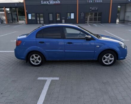 Синий Киа Рио, объемом двигателя 1.4 л и пробегом 220 тыс. км за 3799 $, фото 5 на Automoto.ua