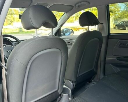 Синий Киа Рио, объемом двигателя 1.4 л и пробегом 88 тыс. км за 5250 $, фото 20 на Automoto.ua