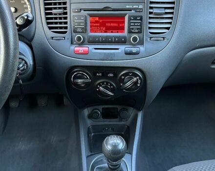 Синий Киа Рио, объемом двигателя 1.4 л и пробегом 88 тыс. км за 5990 $, фото 10 на Automoto.ua