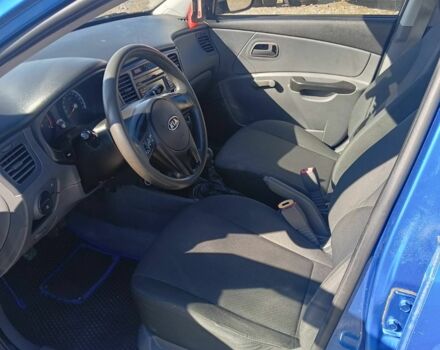 Синий Киа Рио, объемом двигателя 1.4 л и пробегом 211 тыс. км за 3700 $, фото 4 на Automoto.ua