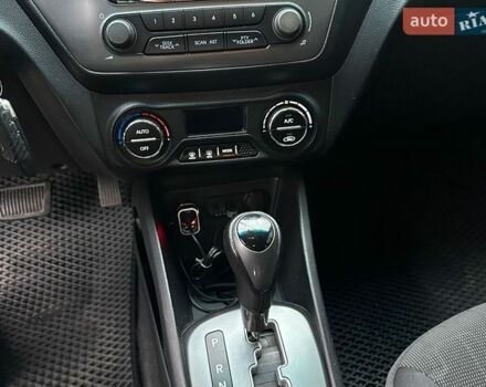 Синий Киа Рио, объемом двигателя 1.59 л и пробегом 273 тыс. км за 7550 $, фото 18 на Automoto.ua