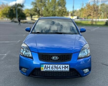 Синий Киа Рио, объемом двигателя 1.4 л и пробегом 88 тыс. км за 5250 $, фото 2 на Automoto.ua