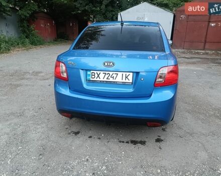 Синий Киа Рио, объемом двигателя 1.4 л и пробегом 215 тыс. км за 3390 $, фото 1 на Automoto.ua