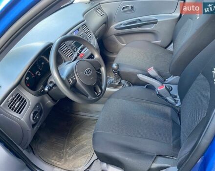 Синій Кіа Ріо, об'ємом двигуна 1.4 л та пробігом 88 тис. км за 6100 $, фото 15 на Automoto.ua