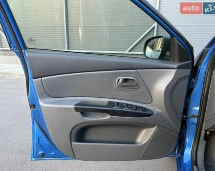 Синий Киа Рио, объемом двигателя 1.4 л и пробегом 88 тыс. км за 5990 $, фото 14 на Automoto.ua