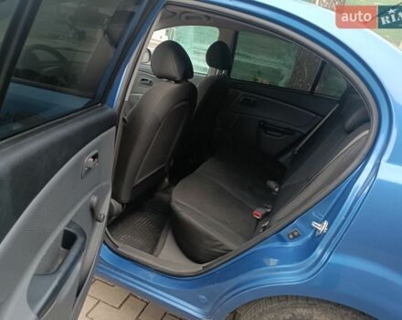 Синій Кіа Ріо, об'ємом двигуна 1.4 л та пробігом 215 тис. км за 4500 $, фото 7 на Automoto.ua