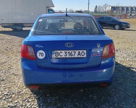 Синий Киа Рио, объемом двигателя 1.4 л и пробегом 211 тыс. км за 3700 $, фото 3 на Automoto.ua