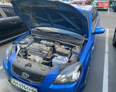 Синій Кіа Ріо, об'ємом двигуна 1.4 л та пробігом 88 тис. км за 6100 $, фото 16 на Automoto.ua