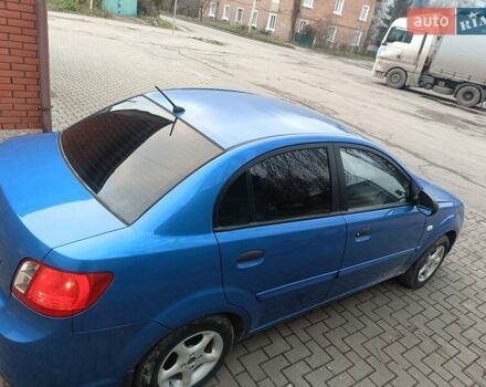 Синий Киа Рио, объемом двигателя 1.4 л и пробегом 215 тыс. км за 4650 $, фото 2 на Automoto.ua