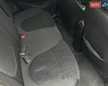 Синий Киа Рио, объемом двигателя 1.59 л и пробегом 273 тыс. км за 7550 $, фото 14 на Automoto.ua