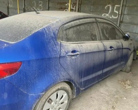 Синий Киа Рио, объемом двигателя 1.6 л и пробегом 218 тыс. км за 1600 $, фото 2 на Automoto.ua