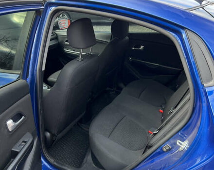 Синій Кіа Ріо, об'ємом двигуна 1.59 л та пробігом 128 тис. км за 7900 $, фото 17 на Automoto.ua