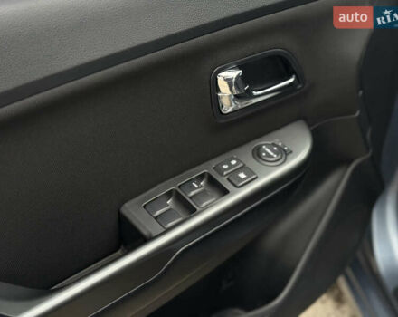 Синій Кіа Ріо, об'ємом двигуна 1.59 л та пробігом 163 тис. км за 8200 $, фото 12 на Automoto.ua