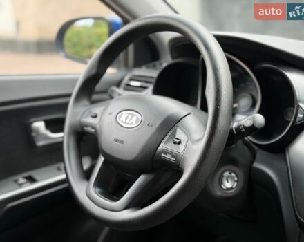 Синій Кіа Ріо, об'ємом двигуна 1.4 л та пробігом 138 тис. км за 6950 $, фото 29 на Automoto.ua