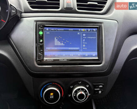 Синій Кіа Ріо, об'ємом двигуна 1.4 л та пробігом 187 тис. км за 6750 $, фото 21 на Automoto.ua