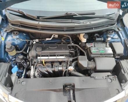 Синий Киа Рио, объемом двигателя 1.4 л и пробегом 129 тыс. км за 7600 $, фото 6 на Automoto.ua