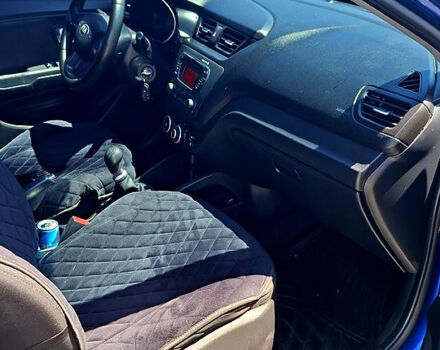 Синій Кіа Ріо, об'ємом двигуна 1.4 л та пробігом 161 тис. км за 7500 $, фото 10 на Automoto.ua