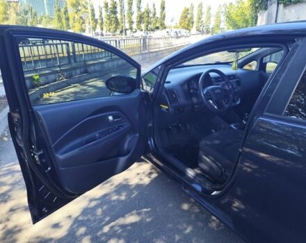 Синій Кіа Ріо, об'ємом двигуна 1.6 л та пробігом 160 тис. км за 5914 $, фото 6 на Automoto.ua
