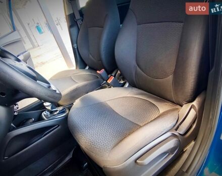Синий Киа Рио, объемом двигателя 1.4 л и пробегом 129 тыс. км за 7600 $, фото 15 на Automoto.ua
