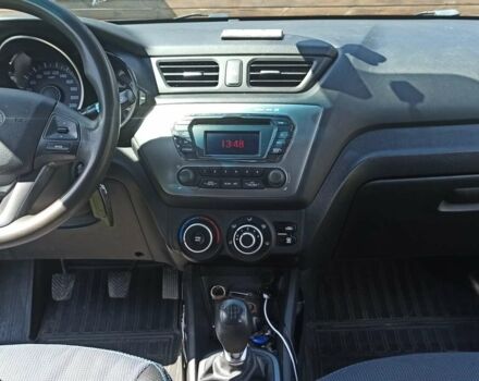 Синій Кіа Ріо, об'ємом двигуна 1.4 л та пробігом 175 тис. км за 7600 $, фото 13 на Automoto.ua