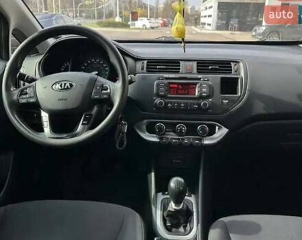 Синій Кіа Ріо, об'ємом двигуна 1.59 л та пробігом 161 тис. км за 6700 $, фото 12 на Automoto.ua
