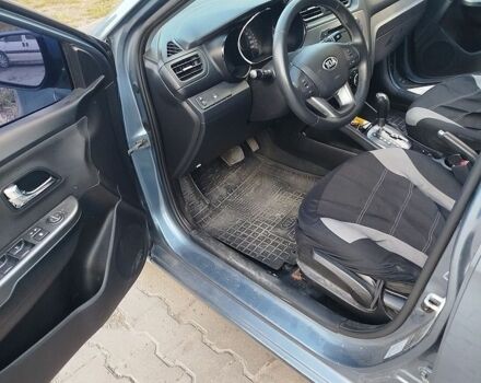 Синій Кіа Ріо, об'ємом двигуна 1.59 л та пробігом 145 тис. км за 7200 $, фото 9 на Automoto.ua