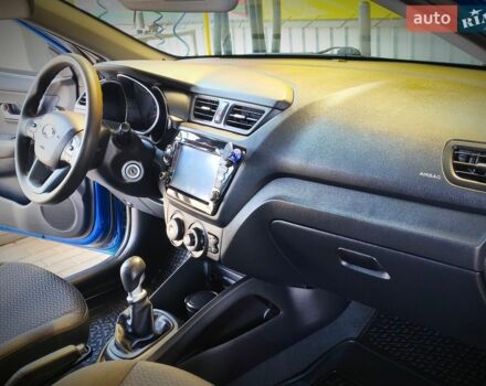 Синий Киа Рио, объемом двигателя 1.4 л и пробегом 129 тыс. км за 7600 $, фото 8 на Automoto.ua
